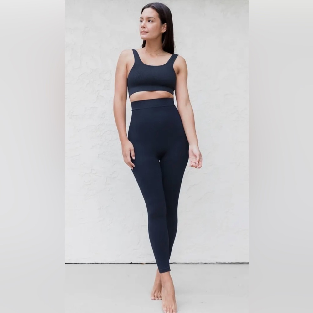 NWT BLANQI Maternity Belly Support High Rise Leggings in Navy‎ Size Medium